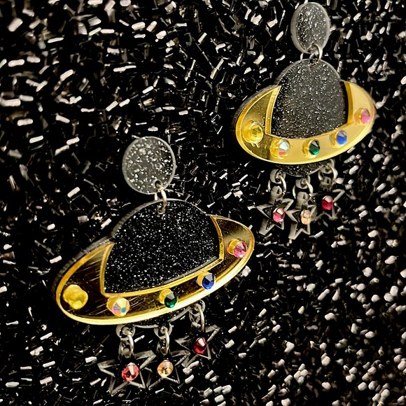 Planet Earrings - Picture 3 of 10